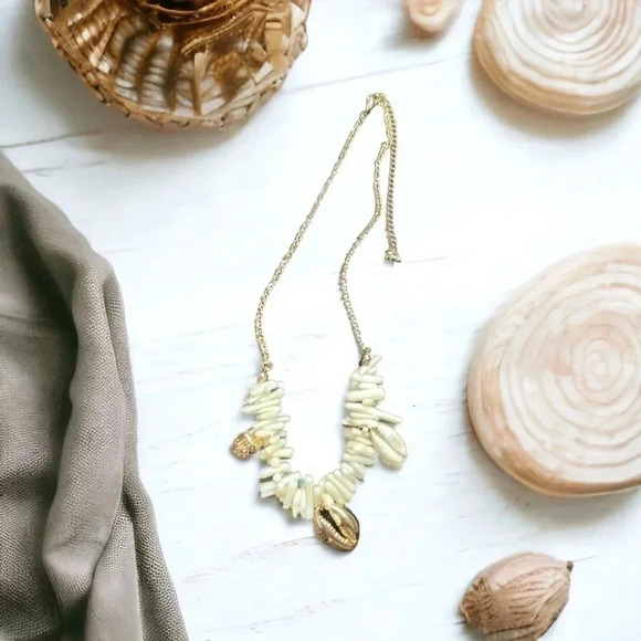 18k DOUBLE Gold Plated Brass Cowrie and Shell Charm Necklace - Picture 3 of 4